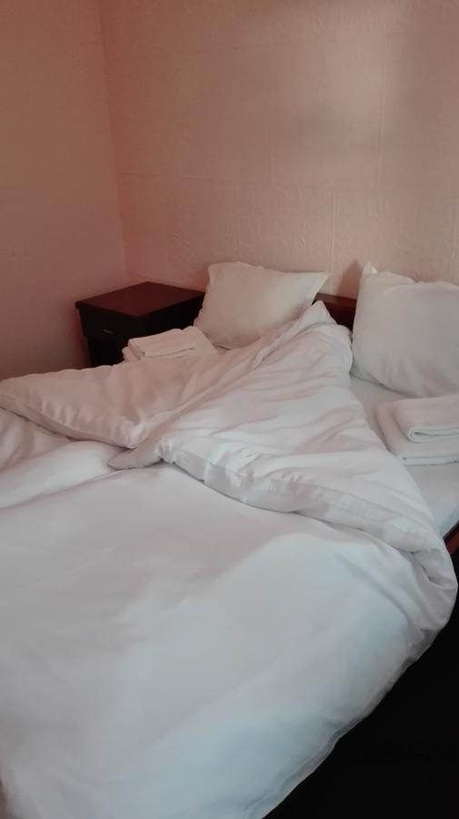 Hotel Stroitel Hisarya Eksteriør billede